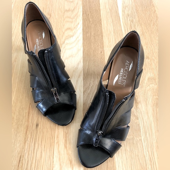 Ladies Aerosoles Zippered Pumps - Size 7 1/2 M - Picture 2 of 11